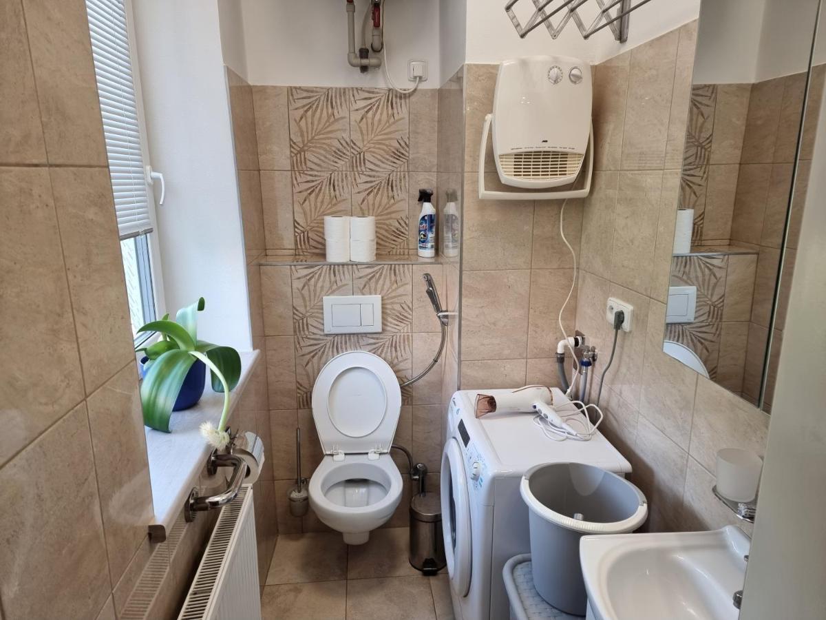 Garsoniera Dukla 289 Apartment Decin Ngoại thất bức ảnh